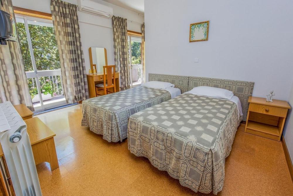 Albergue Pereira Guesthouse ฟาติมา ภายนอก รูปภาพ